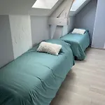 Cosy Avec Piscine Chauffee 6 Personnes Apartmán