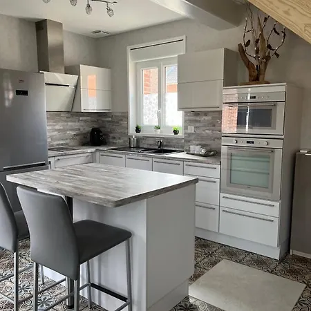 Cosy Avec Piscine Chauffee 6 Personnes * Lestrem