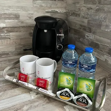 Апартаменты Cosy Avec Piscine Chauffee 6 Personnes *