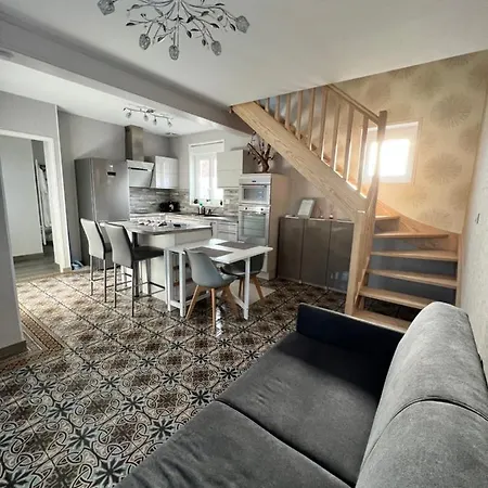 Cosy Avec Piscine Chauffee 6 Personnes Апартаменты *