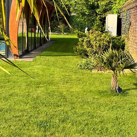 Cosy Avec Piscine Chauffee 6 Personnes Lestrem
